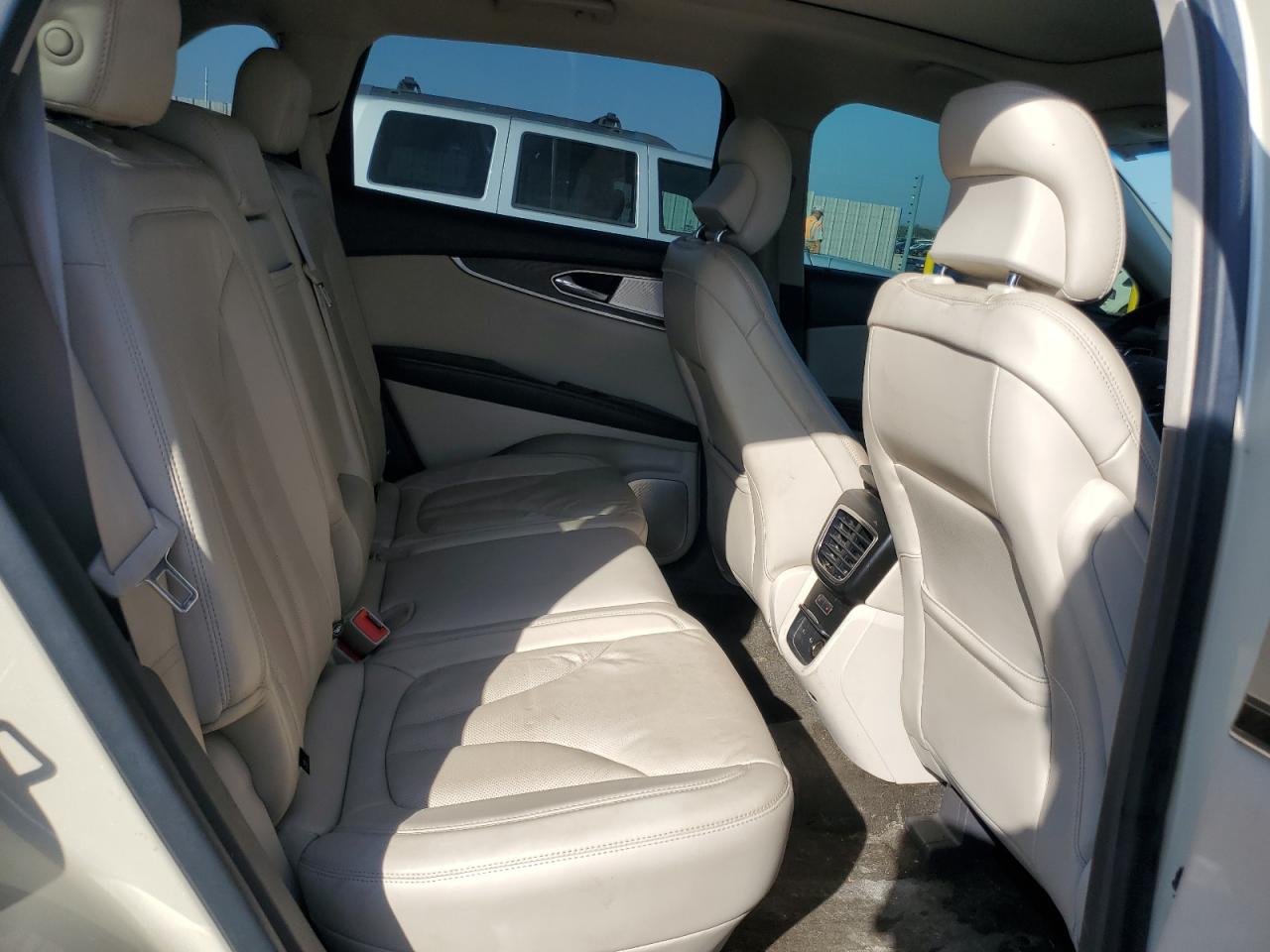 2016 Lincoln Mkx Reserve VIN: 2LMTJ8LRXGBL76121 Lot: 81871095