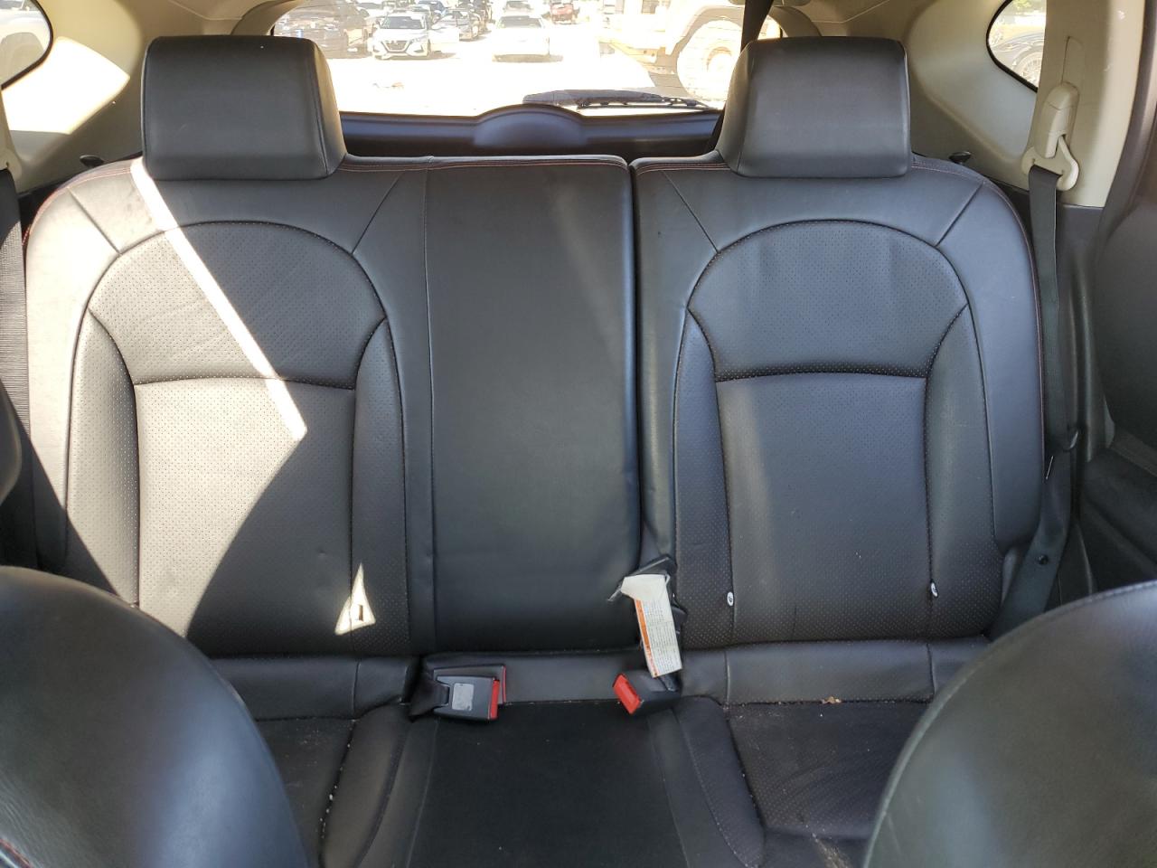 2011 Nissan Rogue S VIN: JN8AS5MV1BW670422 Lot: 84431695