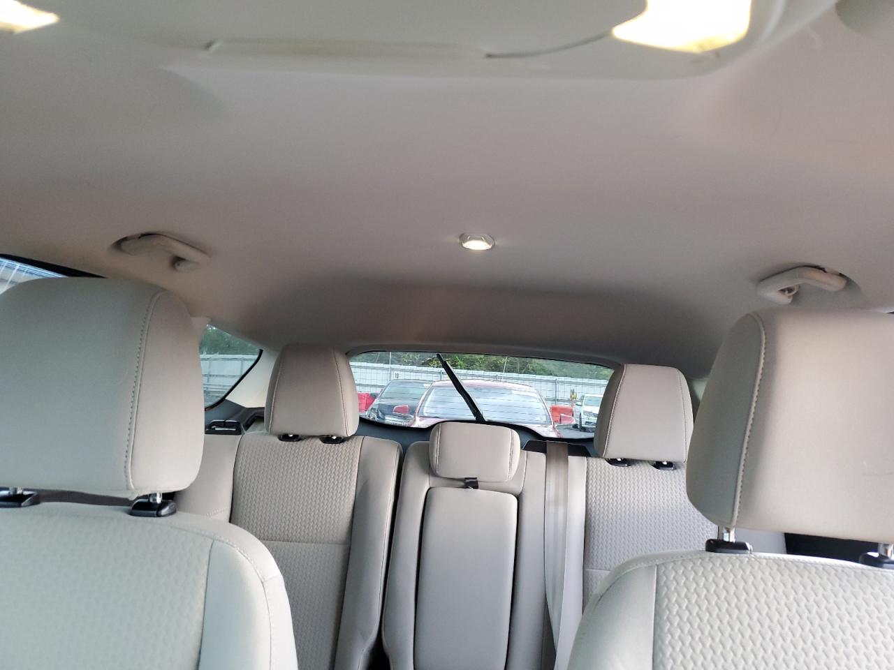 2017 Ford Escape Se VIN: 1FMCU9G99HUB35102 Lot: 84388925