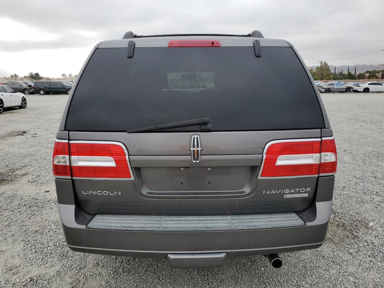 2011 Lincoln Navigator VIN: 5LMJJ2J56BEJ01212 Lot: 80310975