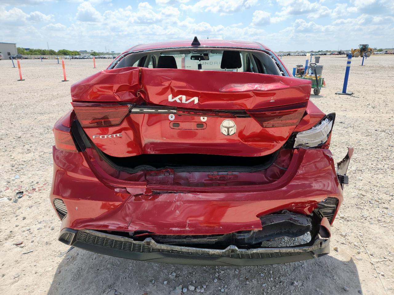 2023 Kia Forte Lx VIN: 3KPF24AD4PE642736 Lot: 80586835