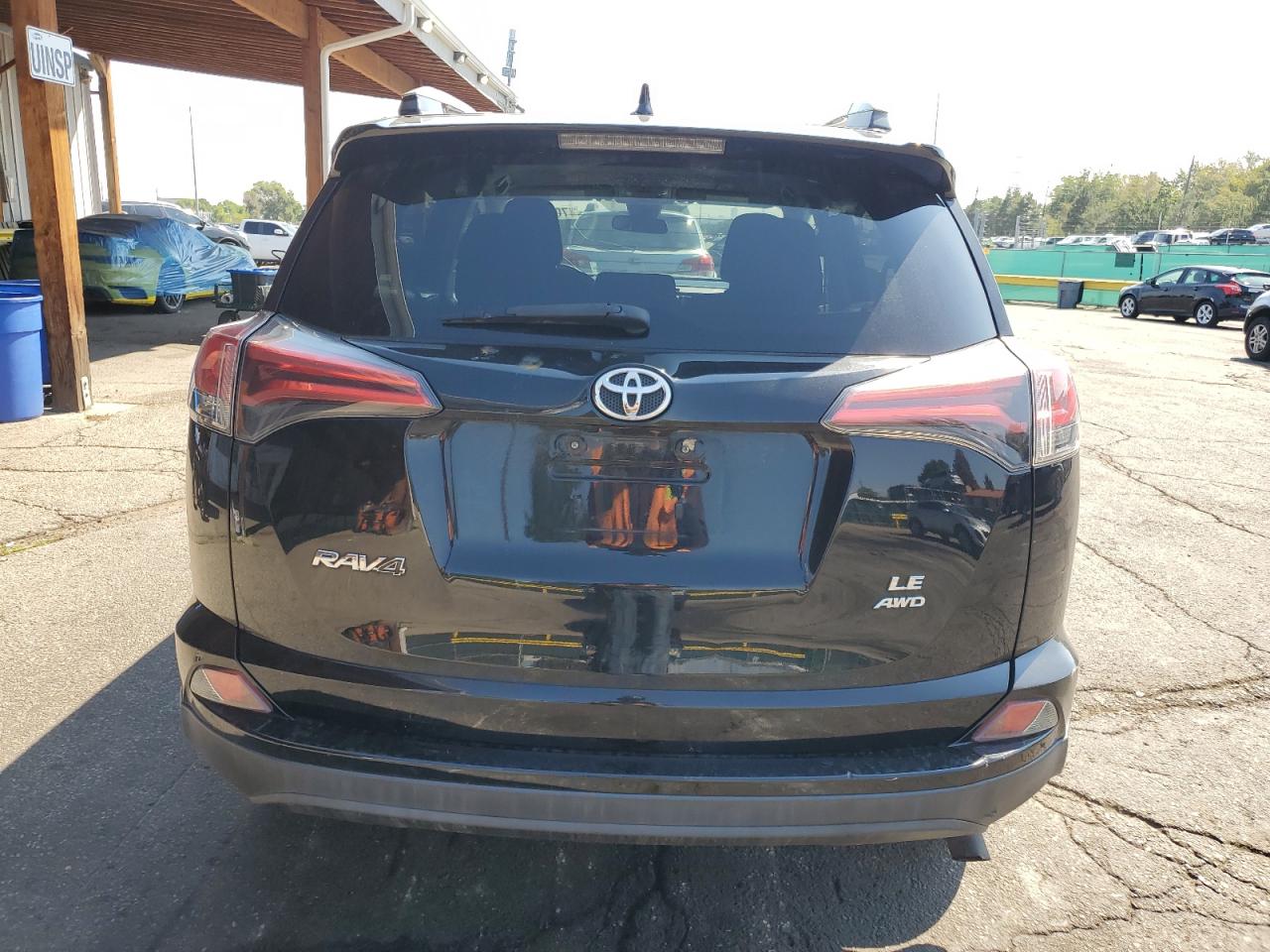 2017 Toyota Rav4 Le VIN: 2T3BFREV5HW614470 Lot: 70702035