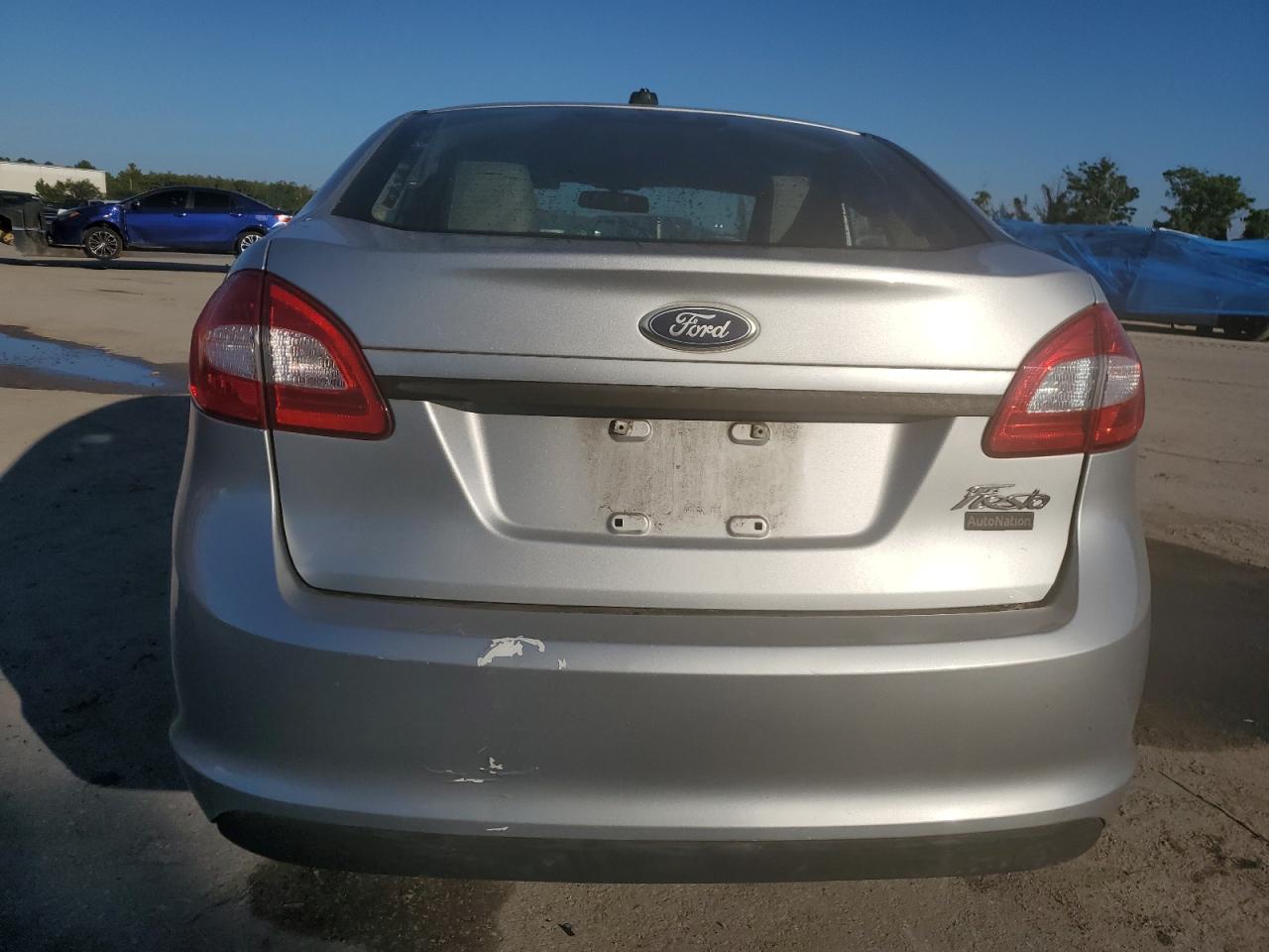2011 Ford Fiesta S VIN: 3FADP4AJXBM147508 Lot: 81395555