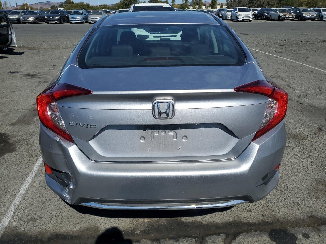 2020 Honda Civic Lx VIN: 19XFC2F61LE216864 Lot: 81251955