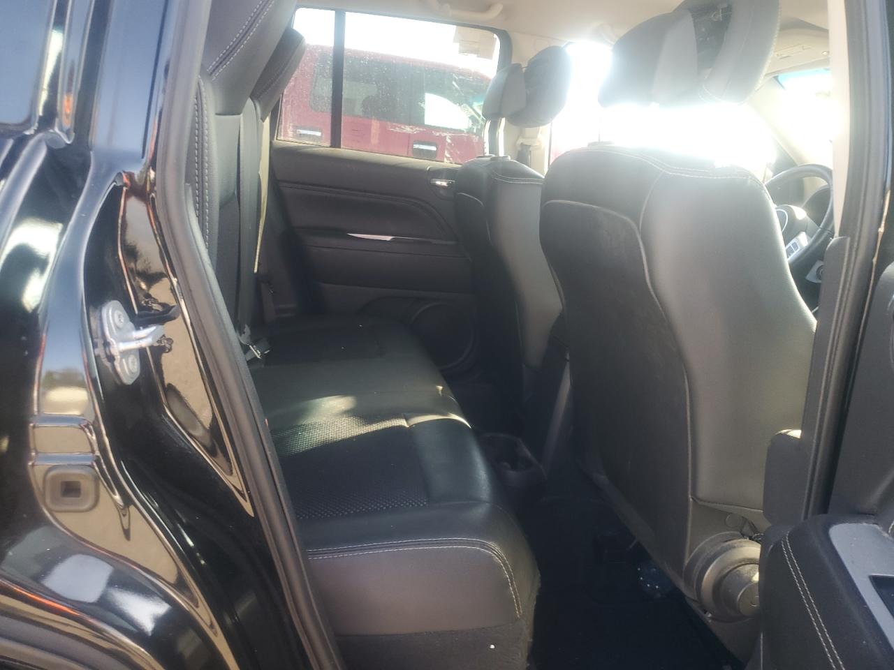 2017 Jeep Compass Sport VIN: 1J4NF1FB9BD283250 Lot: 81525795