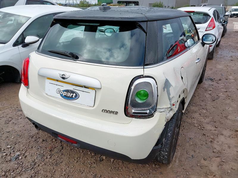 2015 MINI COOPER 