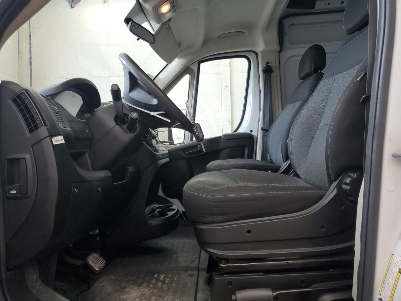 2015 Ram Promaster 1500 1500 High VIN: 3C6TRVBG3FE505242 Lot: 85183455