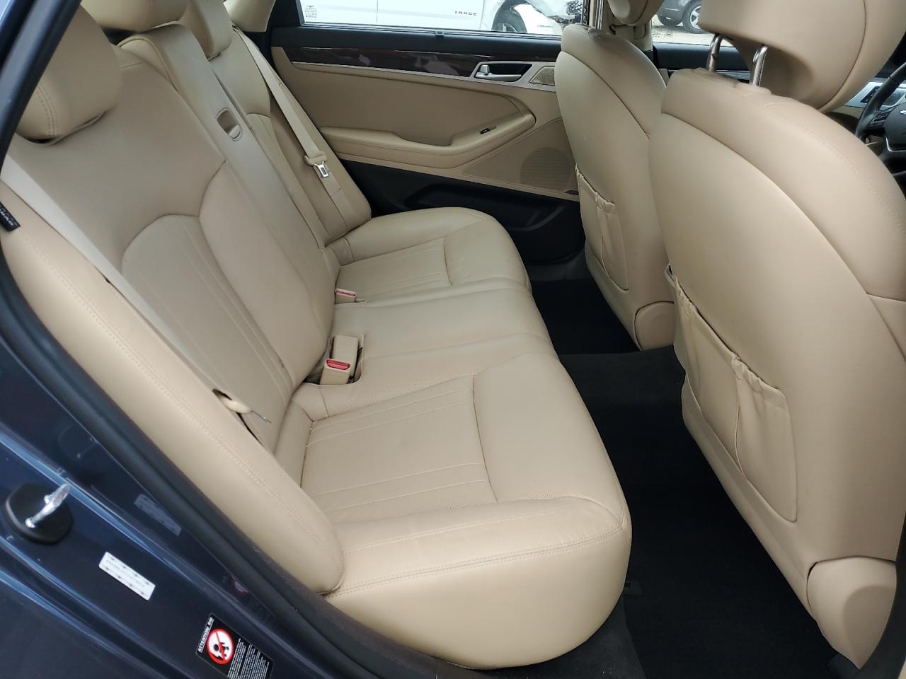 2018 Genesis G80 Base VIN: KMHGN4JE1JU216012 Lot: 72010555