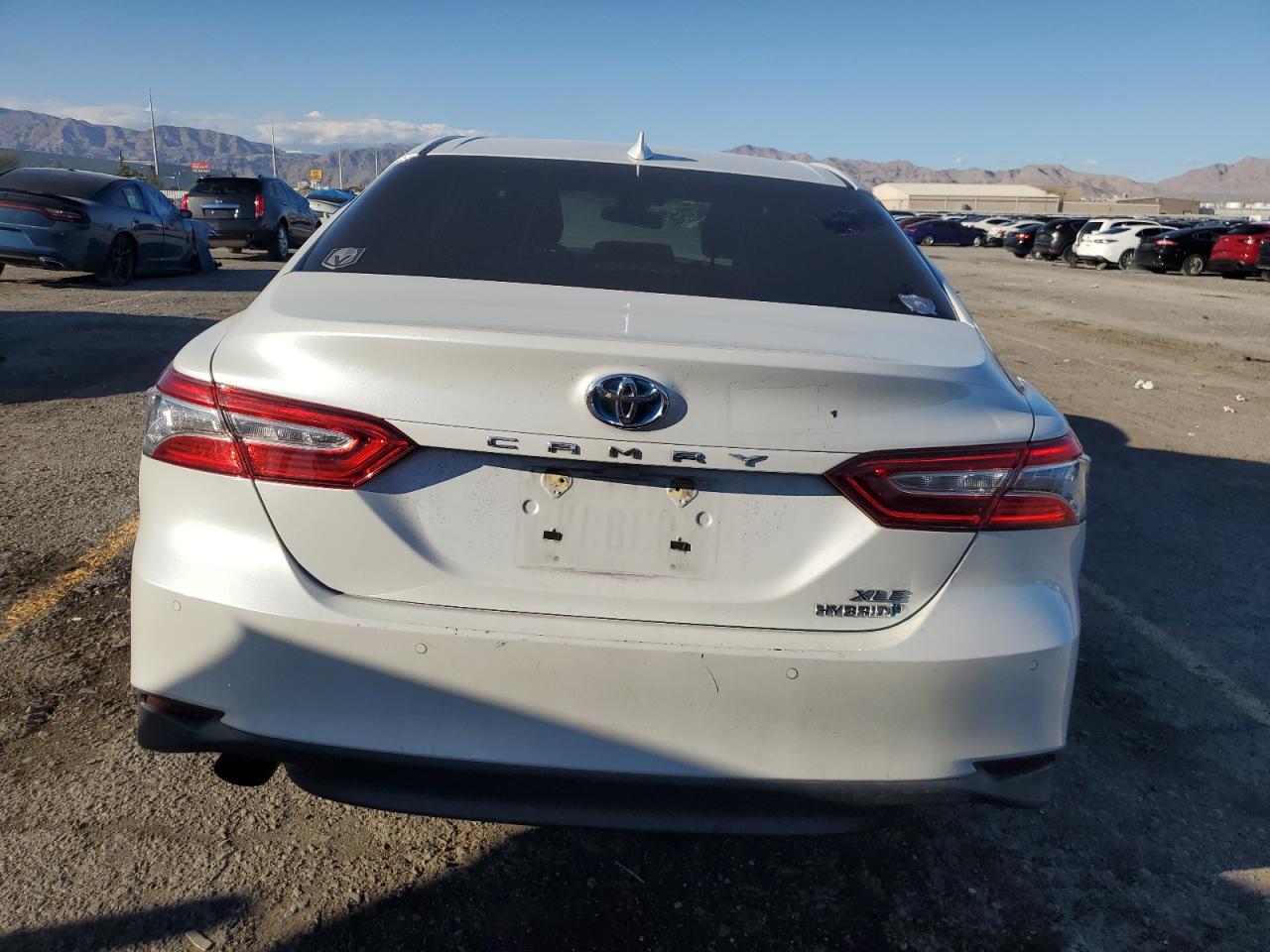 2018 Toyota Camry Hybrid VIN: 4T1B21HK5JU004095 Lot: 84830135