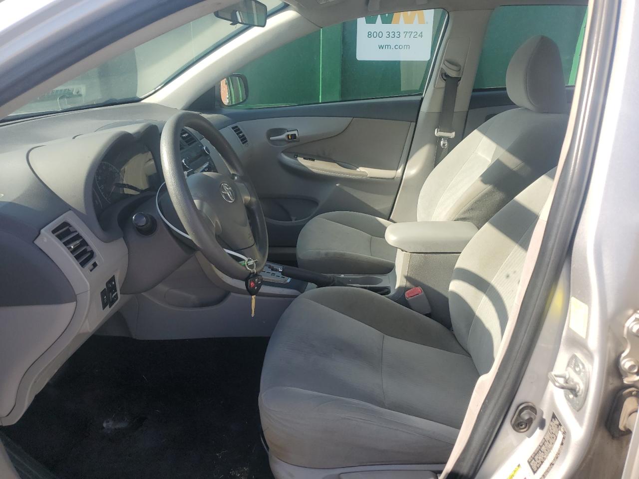 2010 Toyota Corolla Base VIN: 2T1BU4EE2AC399462 Lot: 84600535