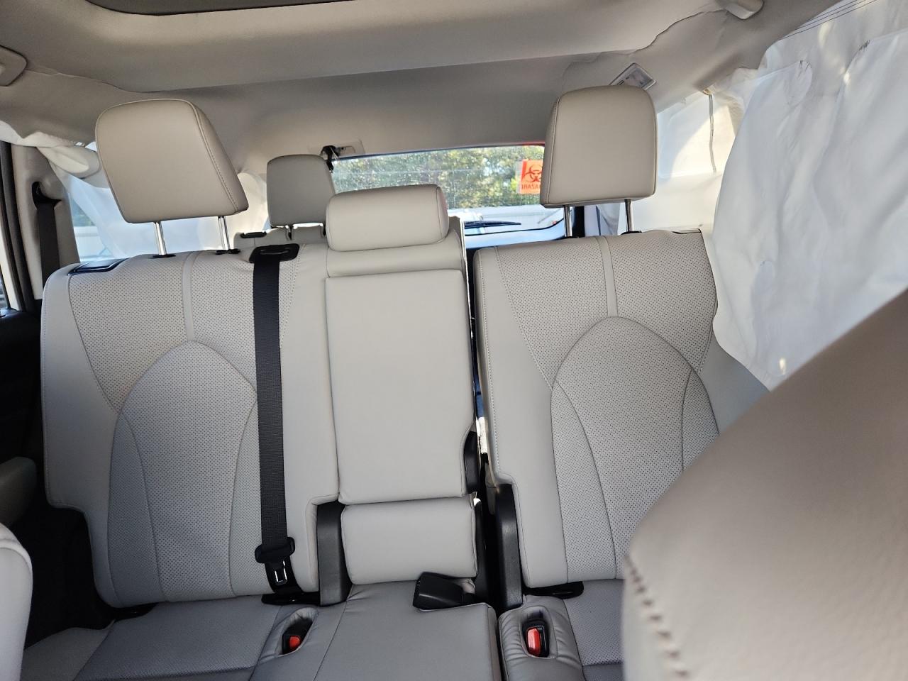 2024 Toyota Grand Highlander Xle VIN: 5TDAAAA51RS018843 Lot: 81047415