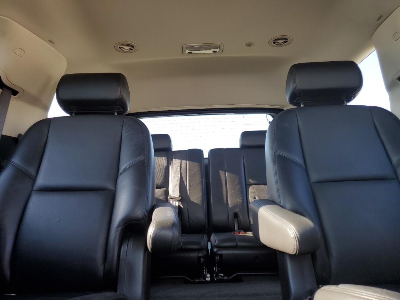 2007 Cadillac Escalade Luxury VIN: 1GYFK63887R222388 Lot: 71492745