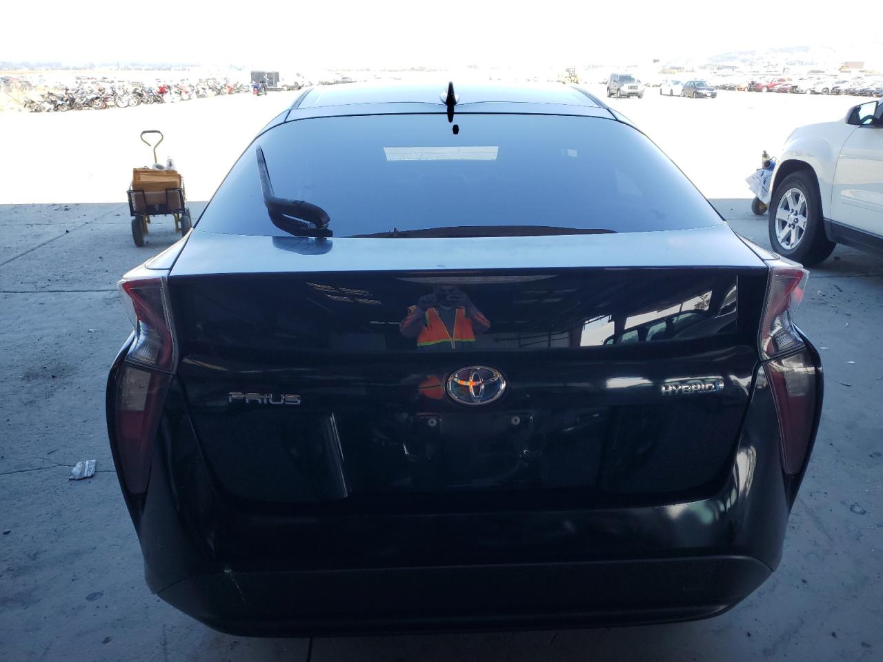 2016 Toyota Prius VIN: JTDKBRFU9G3015431 Lot: 72095195