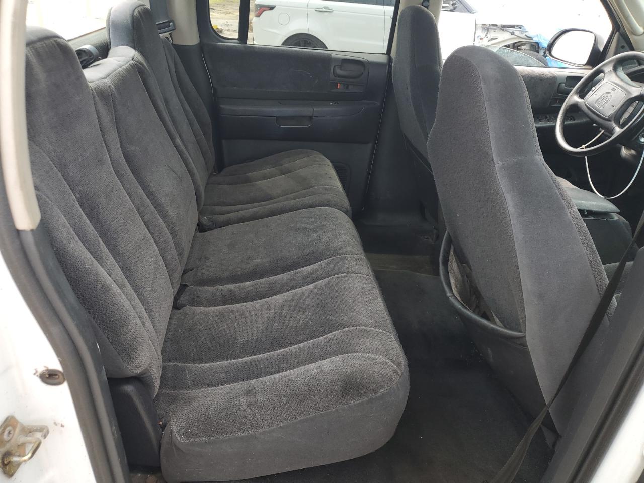 2002 Dodge Dakota Quad Sport VIN: 1B7HL38X12S640531 Lot: 81258775