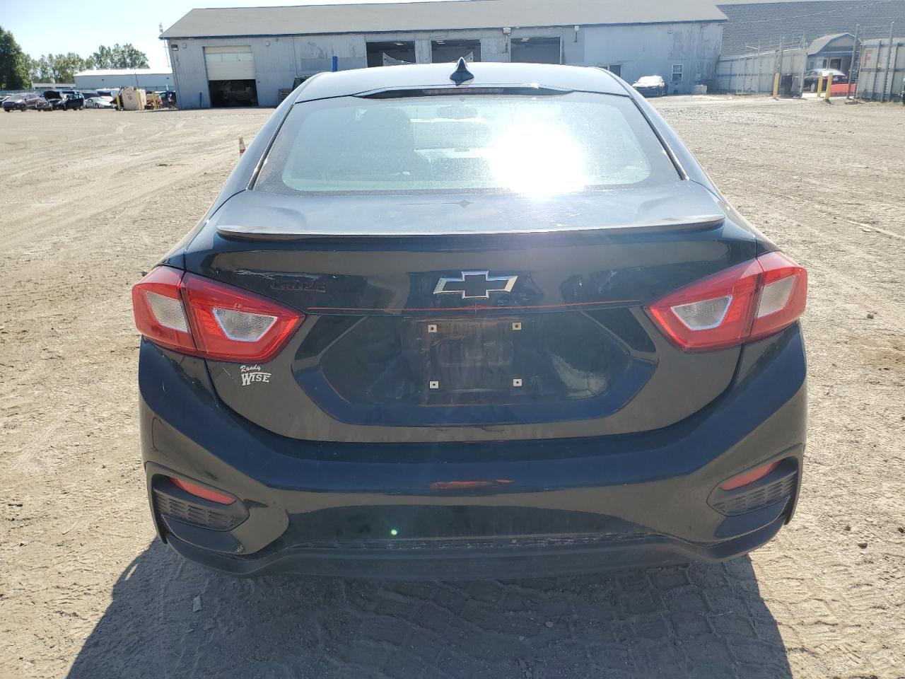 2018 Chevrolet Cruze Lt VIN: 1G1BE5SM3J7122120 Lot: 81144225