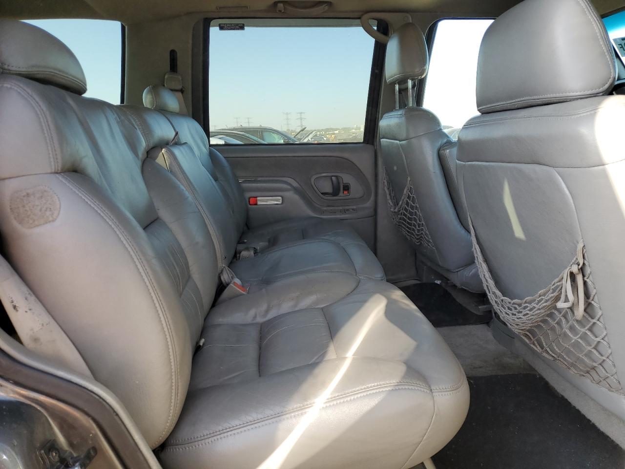 1999 Chevrolet Tahoe K1500 VIN: 1GNEK13R1XJ343041 Lot: 84004565