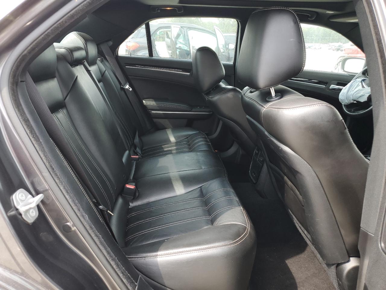 2022 Chrysler 300 S VIN: 2C3CCABG5NH154411 Lot: 81443665