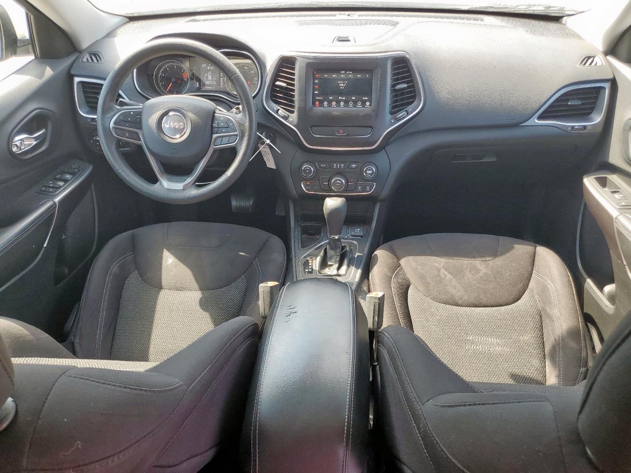 2019 Jeep Cherokee Latitude VIN: 1C4PJLCB5KD297448 Lot: 84200515