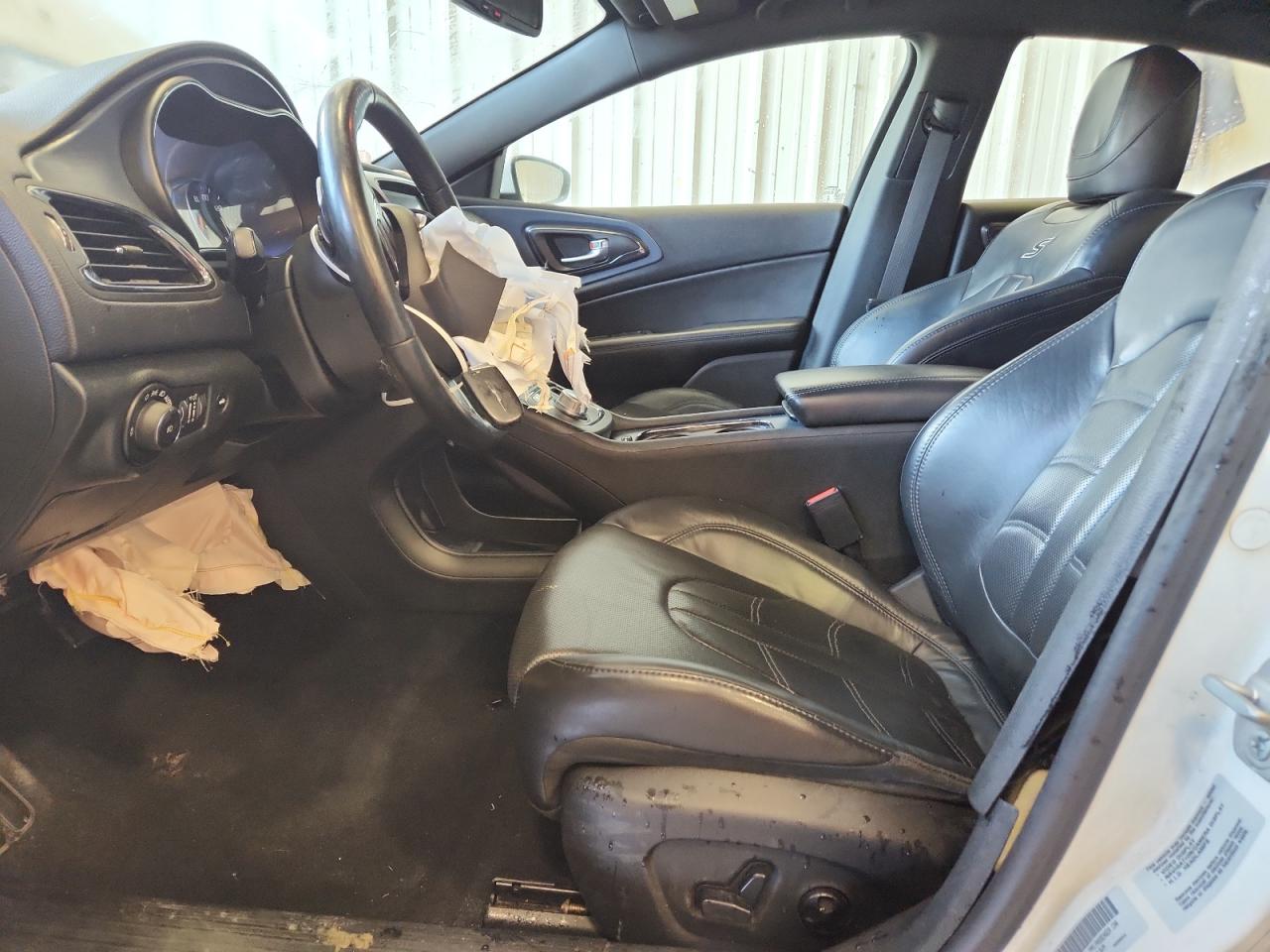 2015 Chrysler 200 S VIN: 1C3CCCBB6FN646955 Lot: 82052495