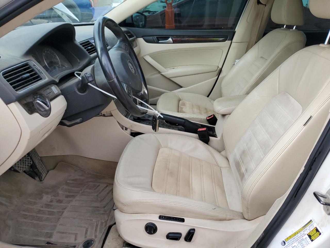 2014 Volkswagen Passat Sel VIN: 1VWCN7A36EC029103 Lot: 81390655