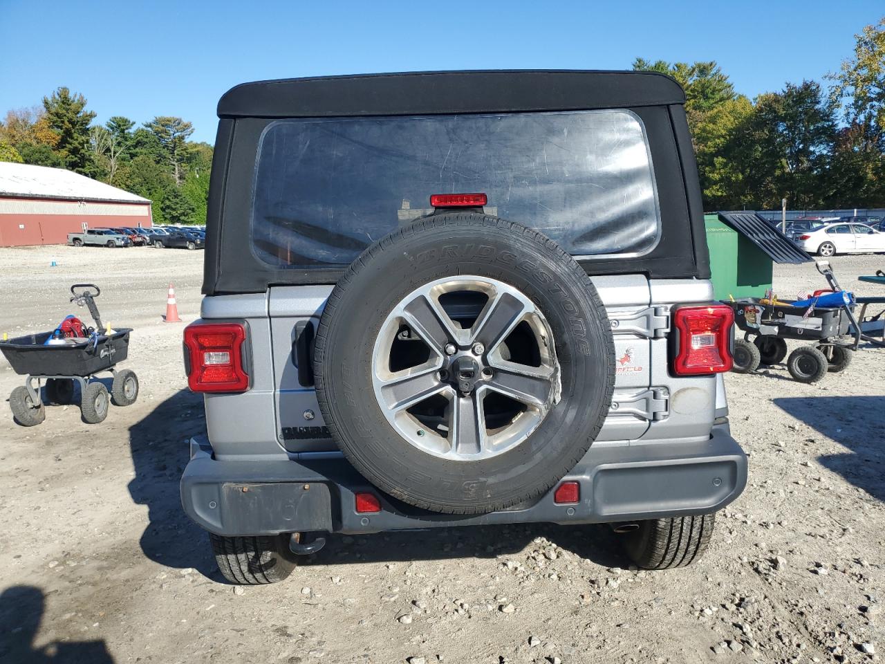 2018 Jeep Wrangler Unlimited Sahara VIN: 1C4HJXEG4JW115469 Lot: 82113425