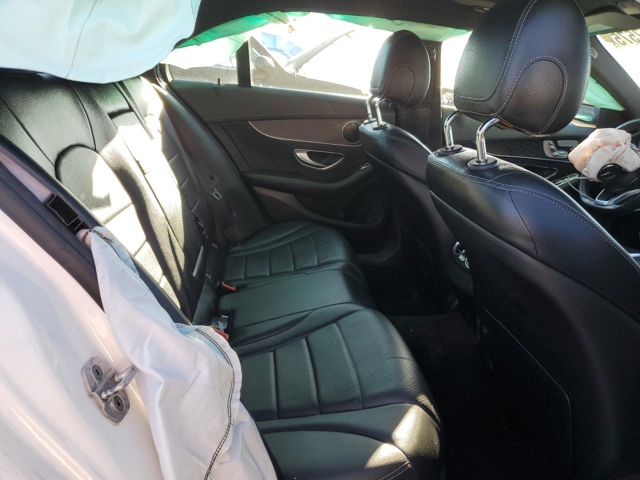 2016 Mercedes-Benz C 300 VIN: 55SWF4JB8GU118811 Lot: 81837575