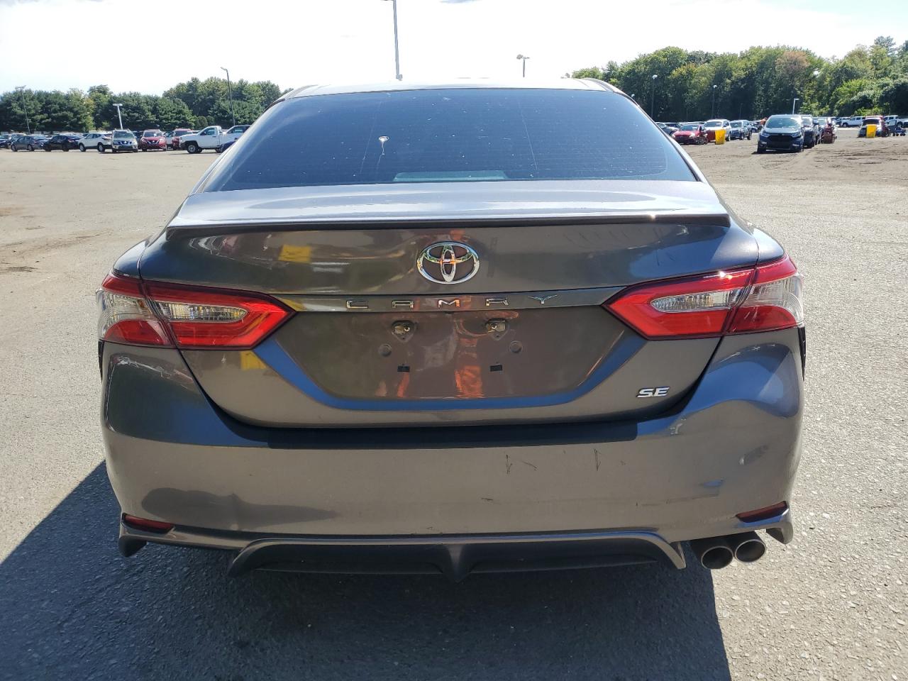 2018 Toyota Camry L VIN: 4T1B11HK1JU535801 Lot: 68909105