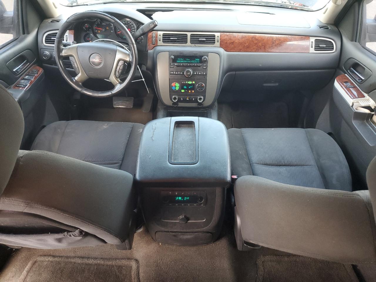 2013 GMC Yukon Sle VIN: 1GKS1AE04DR220915 Lot: 84431125