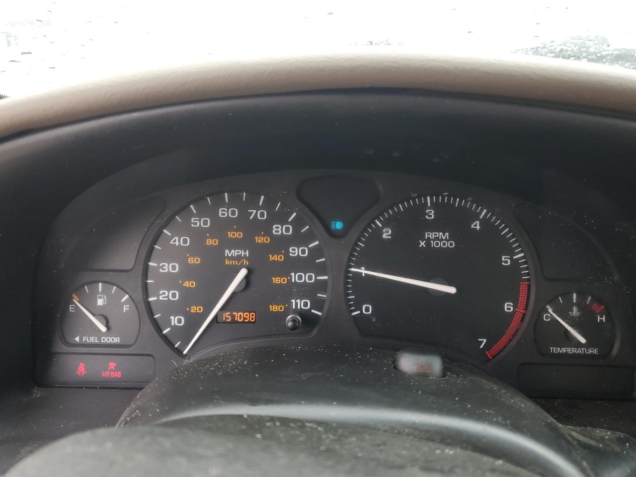 2000 Saturn Sl1 VIN: 1G8ZH5283YZ221335 Lot: 84196955