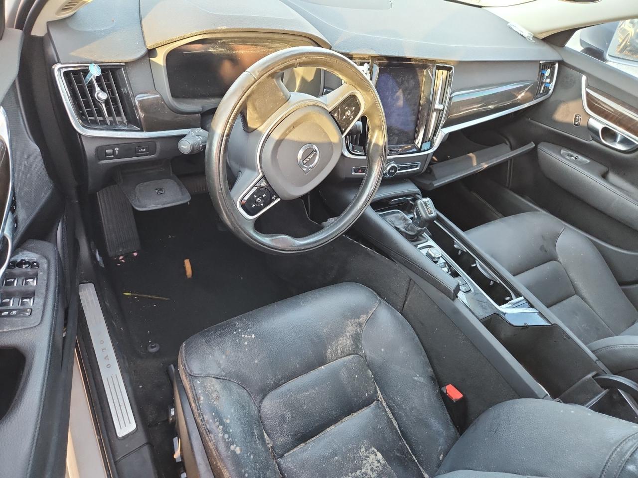 2018 Volvo S90 T5 Momentum VIN: LVY982MK7JP024921 Lot: 71412035
