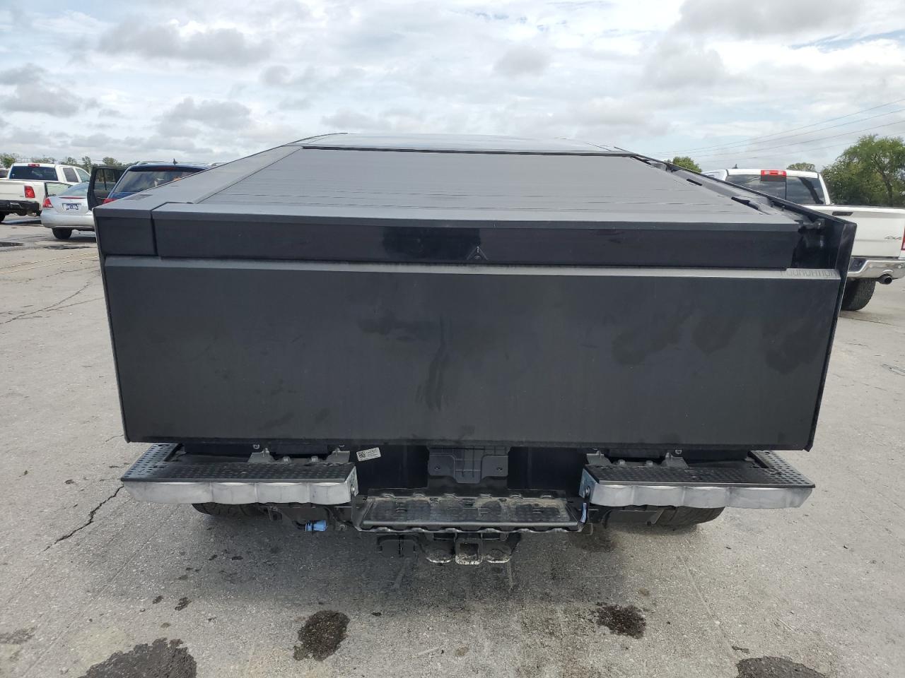 2024 Tesla Cybertruck VIN: 7G2CEHED1RA028066 Lot: 81125645