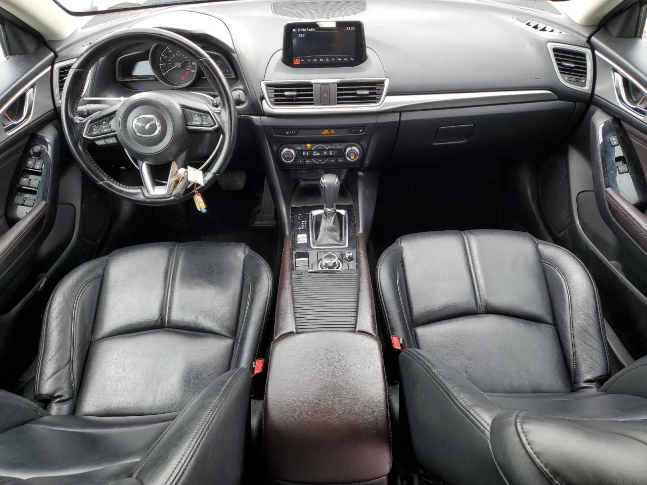 2018 Mazda 3 Touring VIN: 3MZBN1L38JM204224 Lot: 71244605