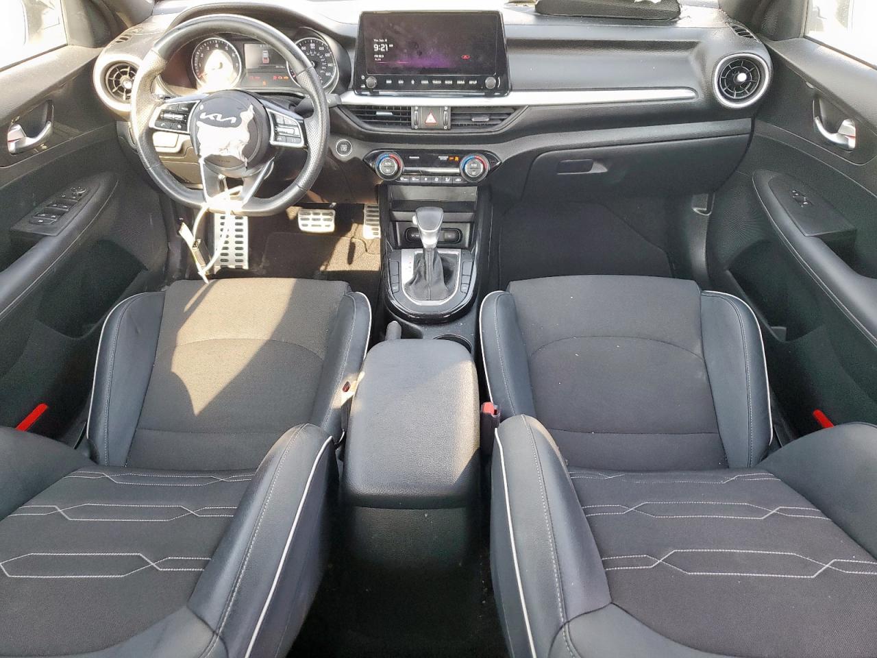 2023 Kia Forte Gt Line VIN: 3KPF54AD8PE531789 Lot: 81014475