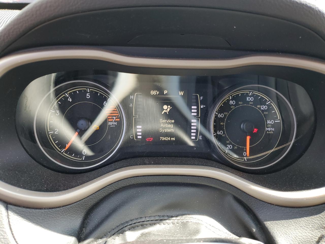 2017 Jeep Cherokee Latitude VIN: 1C4PJMCB3HW556828 Lot: 81322265