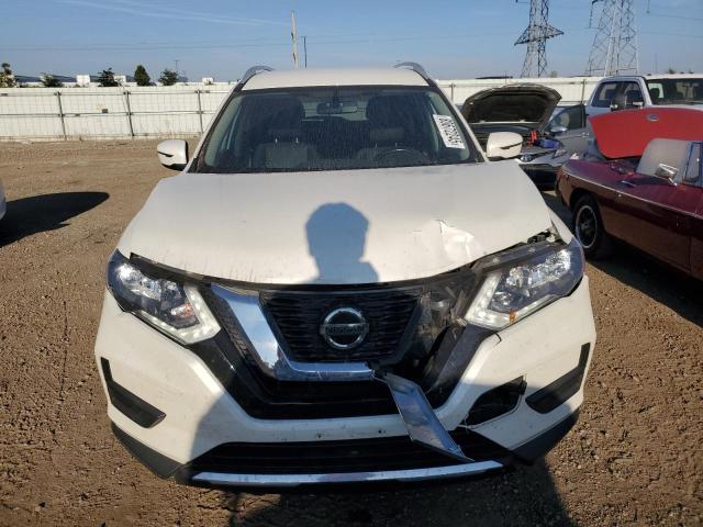  NISSAN ROGUE 2018 Белы