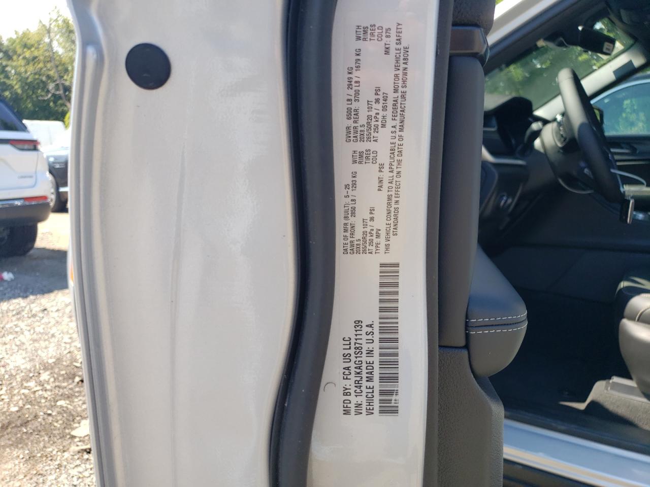 2025 Jeep Grand Cherokee L Laredo VIN: 1C4RJKAG1S8711139 Lot: 71814925