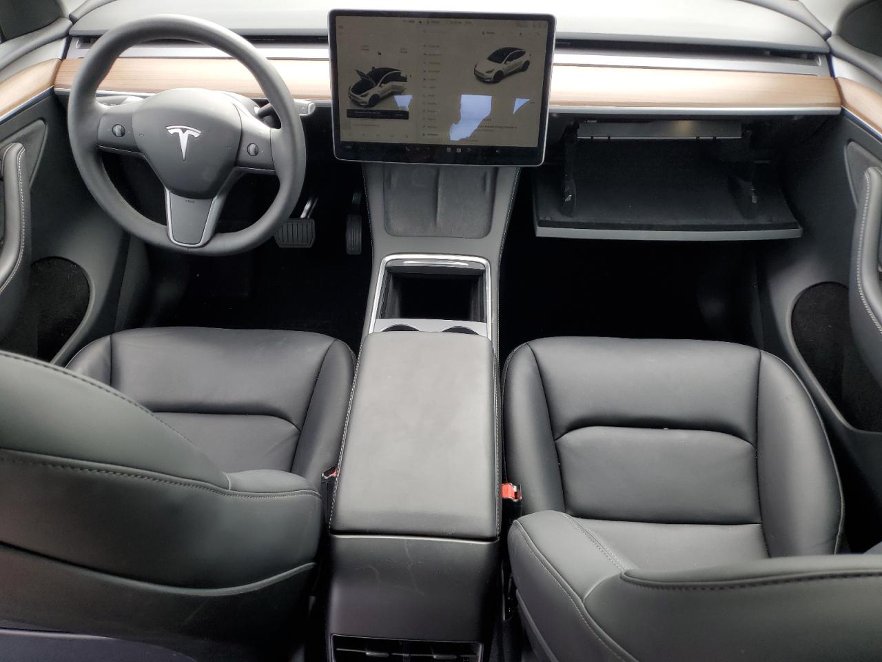 2024 Tesla Model Y VIN: 7SAYGDEE9RF182535 Lot: 71564535