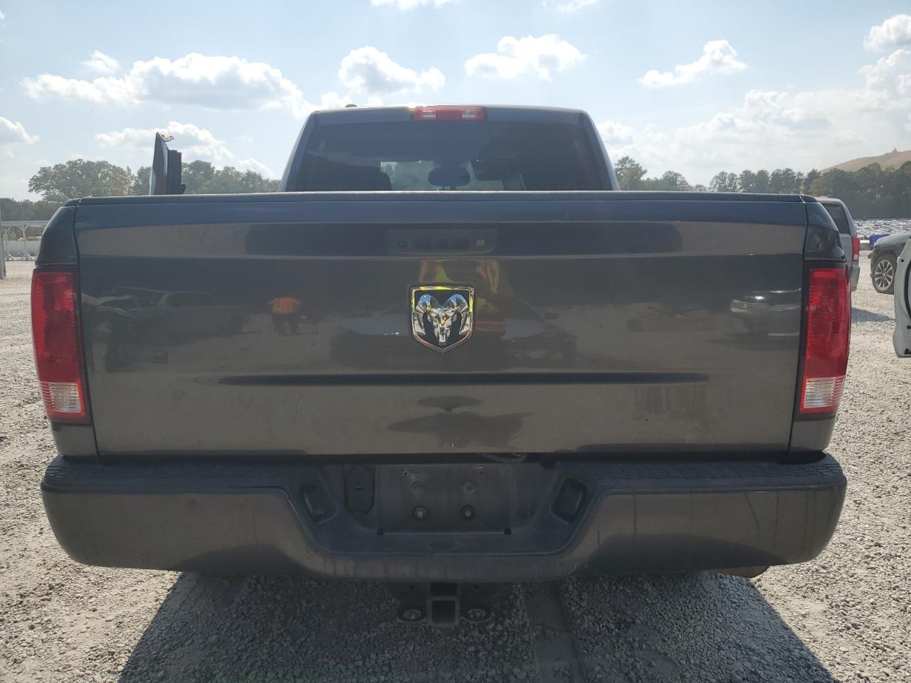 2016 Ram 1500 St VIN: 1C6RR6FG9GS304860 Lot: 70316185