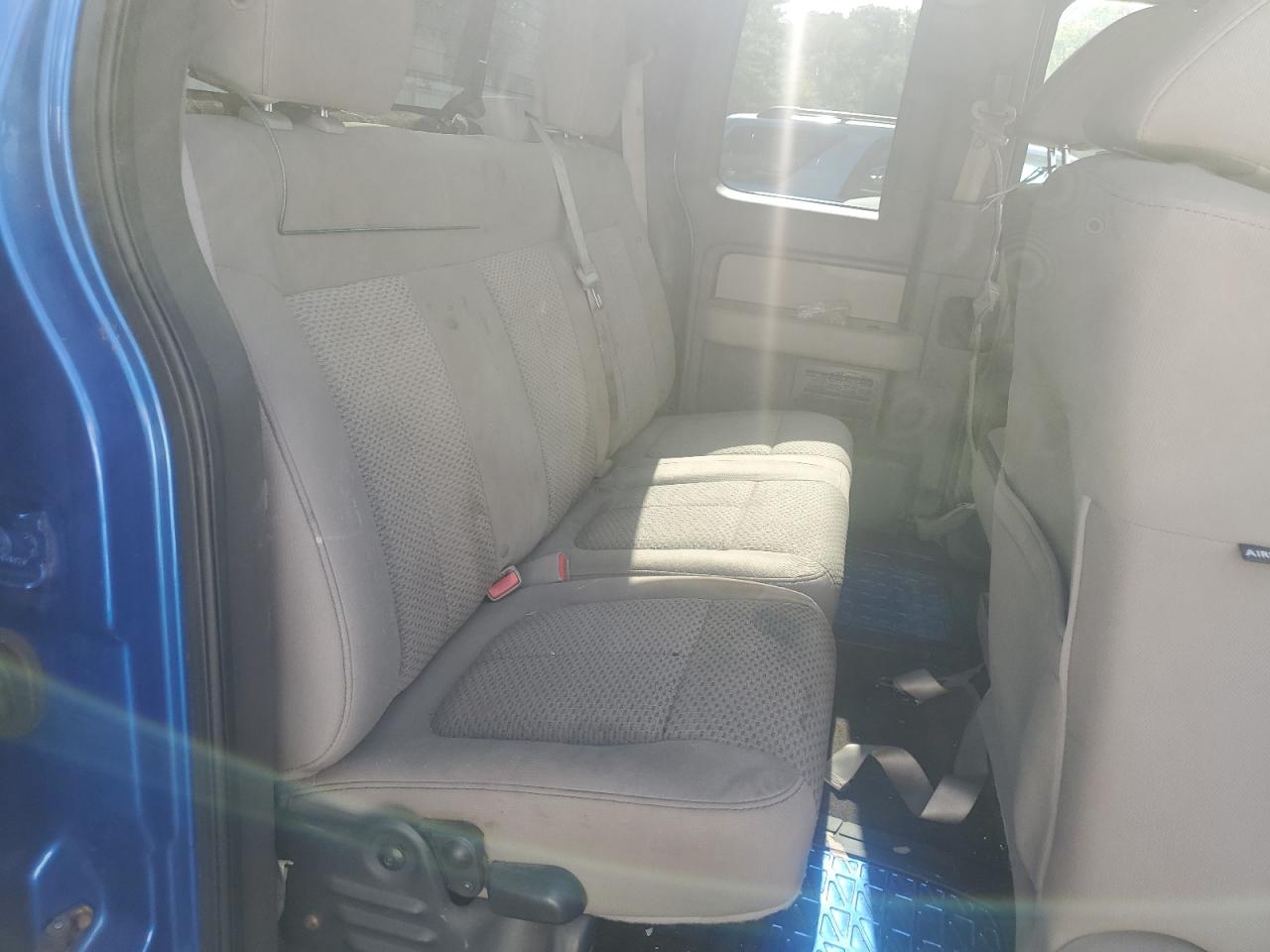 2010 Ford F150 Super Cab VIN: 1FTFX1EV1AFA27187 Lot: 81827025