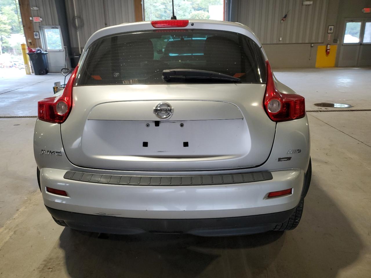 2014 Nissan Juke S VIN: JN8AF5MV8ET358964 Lot: 81701435