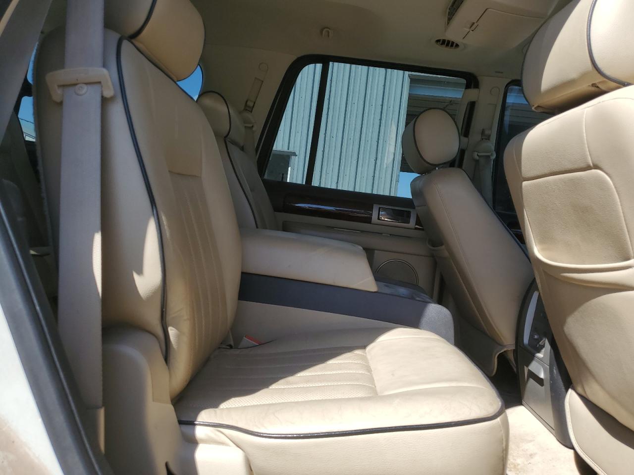 2006 Lincoln Navigator VIN: 5LMFU28586LJ19036 Lot: 81441585