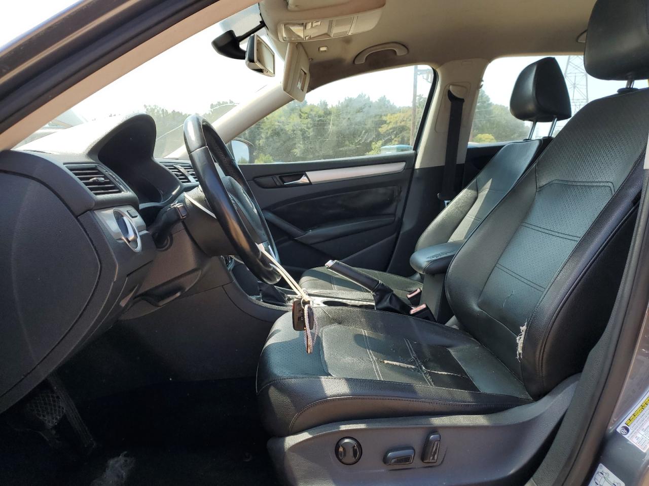 2013 Volkswagen Passat Se VIN: 1VWBP7A35DC108833 Lot: 71590855