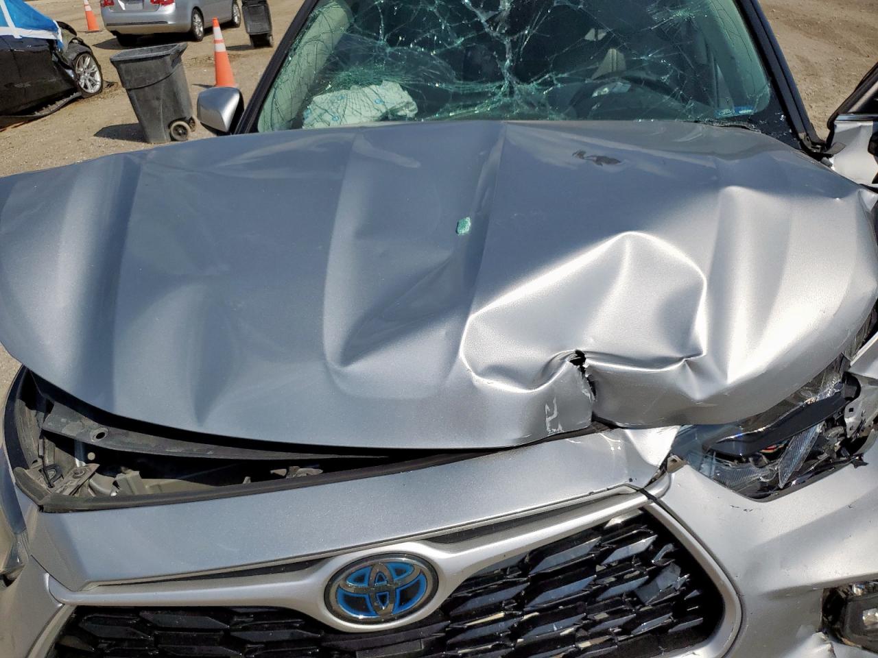 2022 Toyota Highlander Hybrid Xle VIN: 5TDGARAH5NS511017 Lot: 80010215