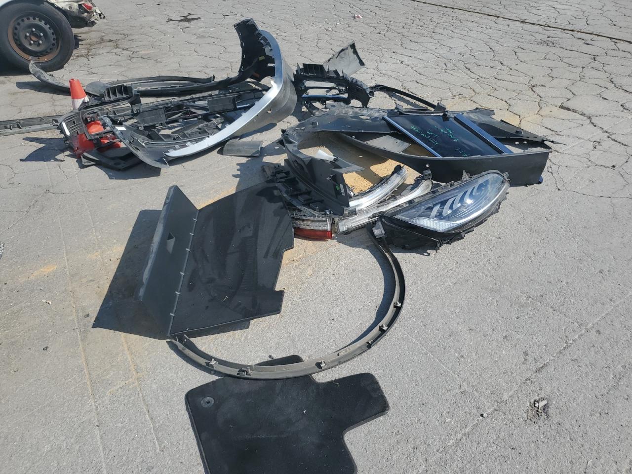 2020 Lincoln Aviator VIN: 5LM5J6WC5LGL29711 Lot: 70314055