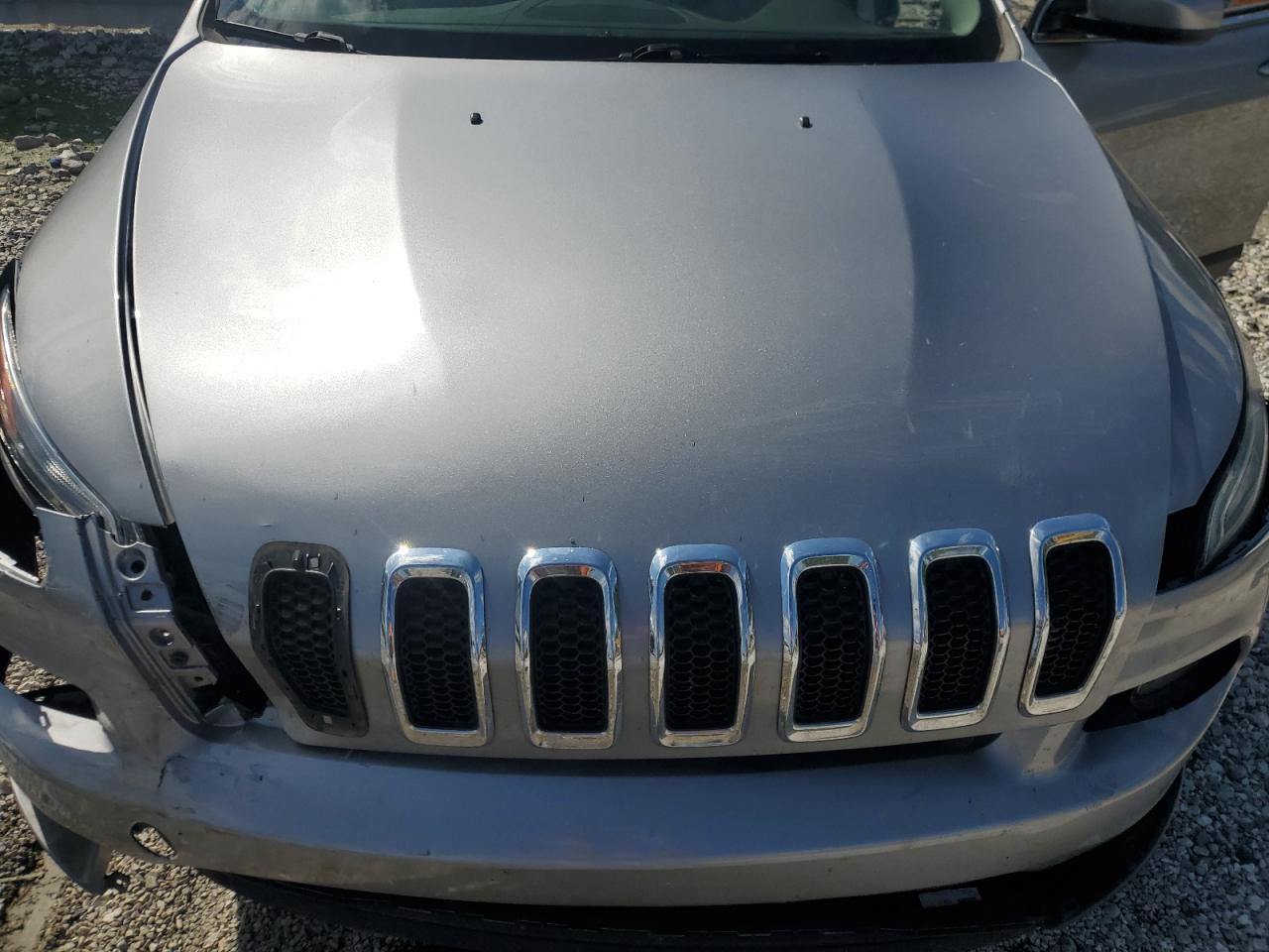 2017 Jeep Cherokee Latitude VIN: 1C4PJMCS4HW513616 Lot: 81826115