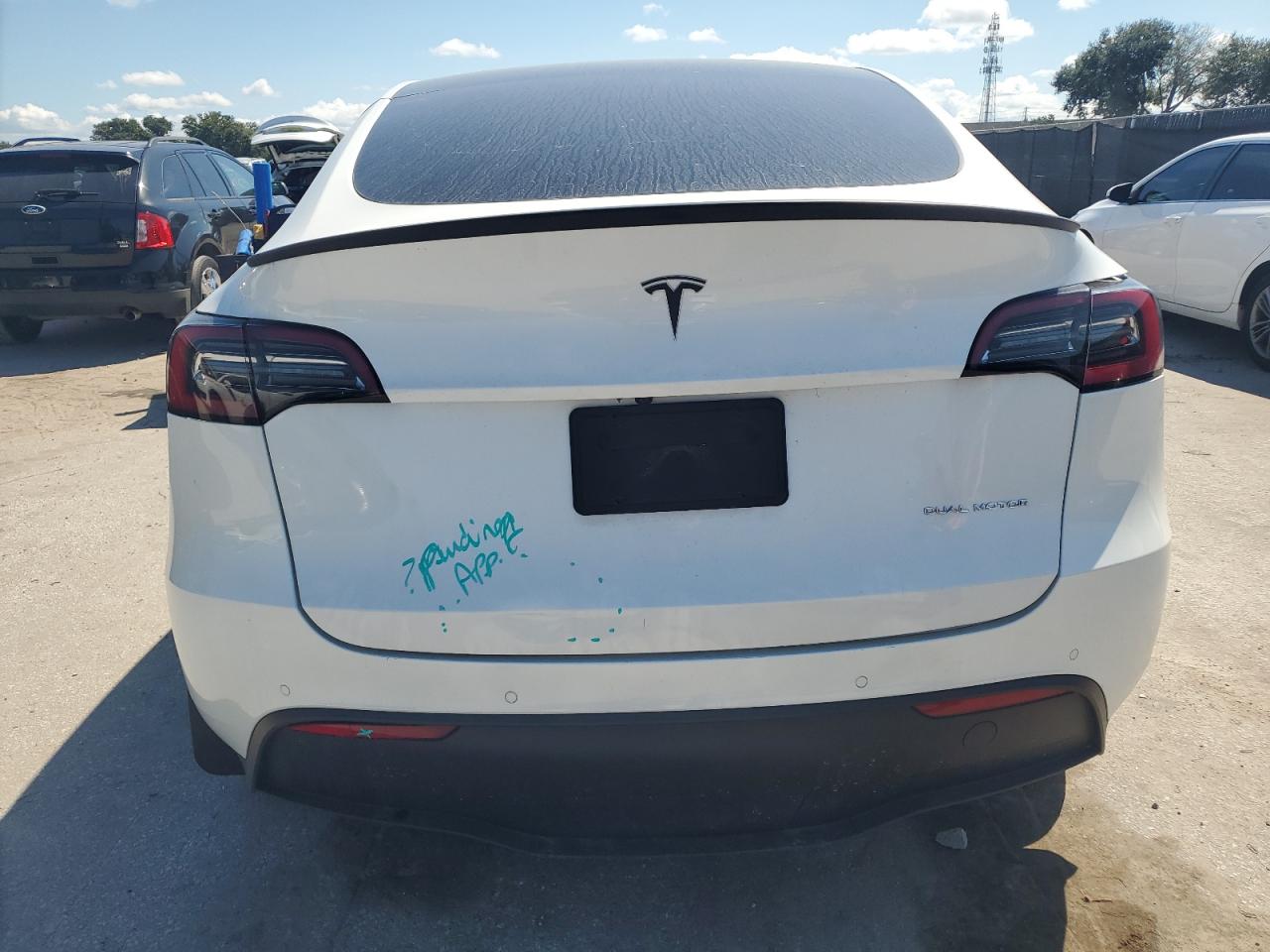 2022 Tesla Model Y VIN: 7SAYGDEE5NF437823 Lot: 80781935