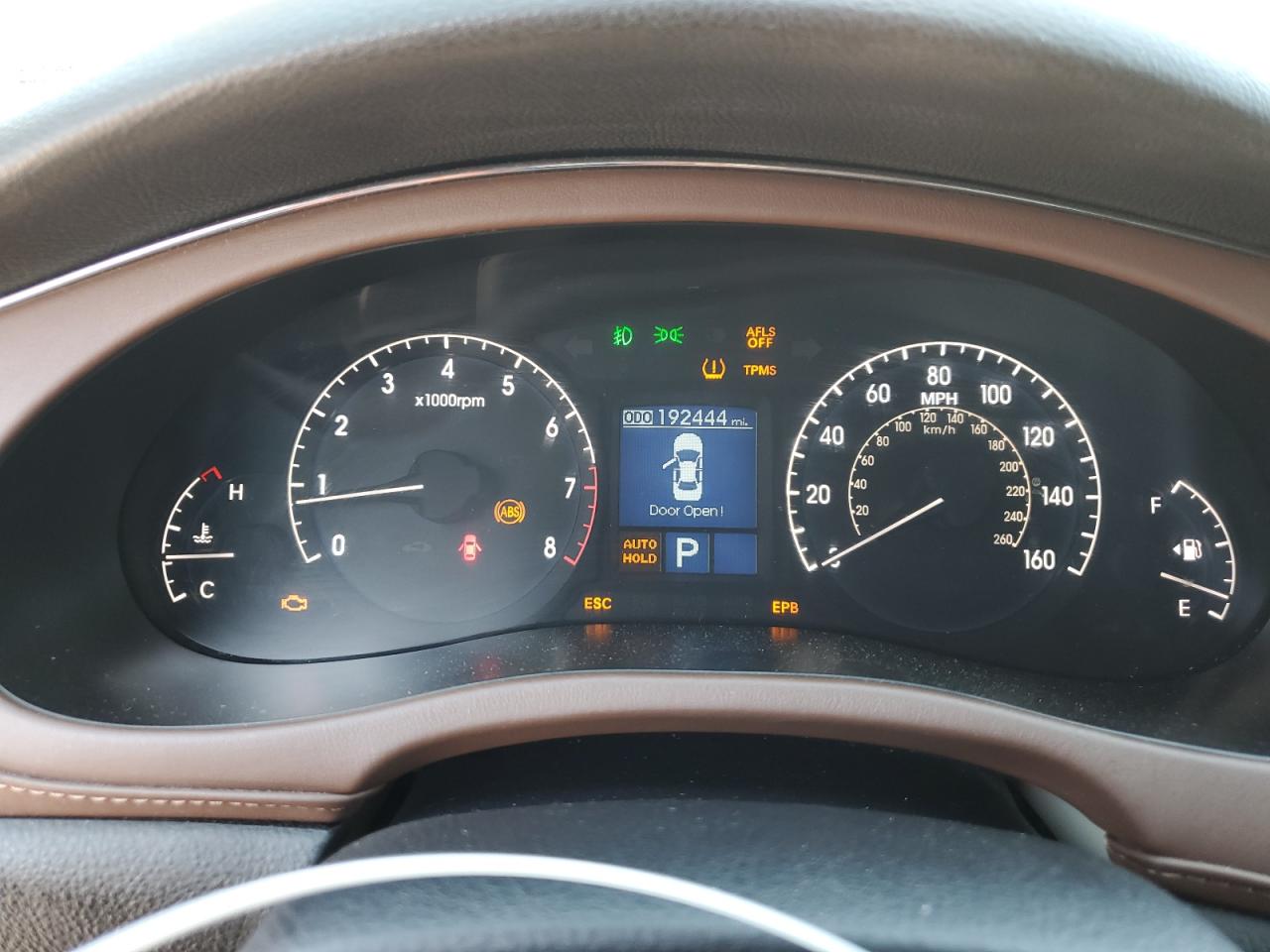 2011 Hyundai Genesis 4.6L VIN: KMHGC4DF4BU120385 Lot: 71610195