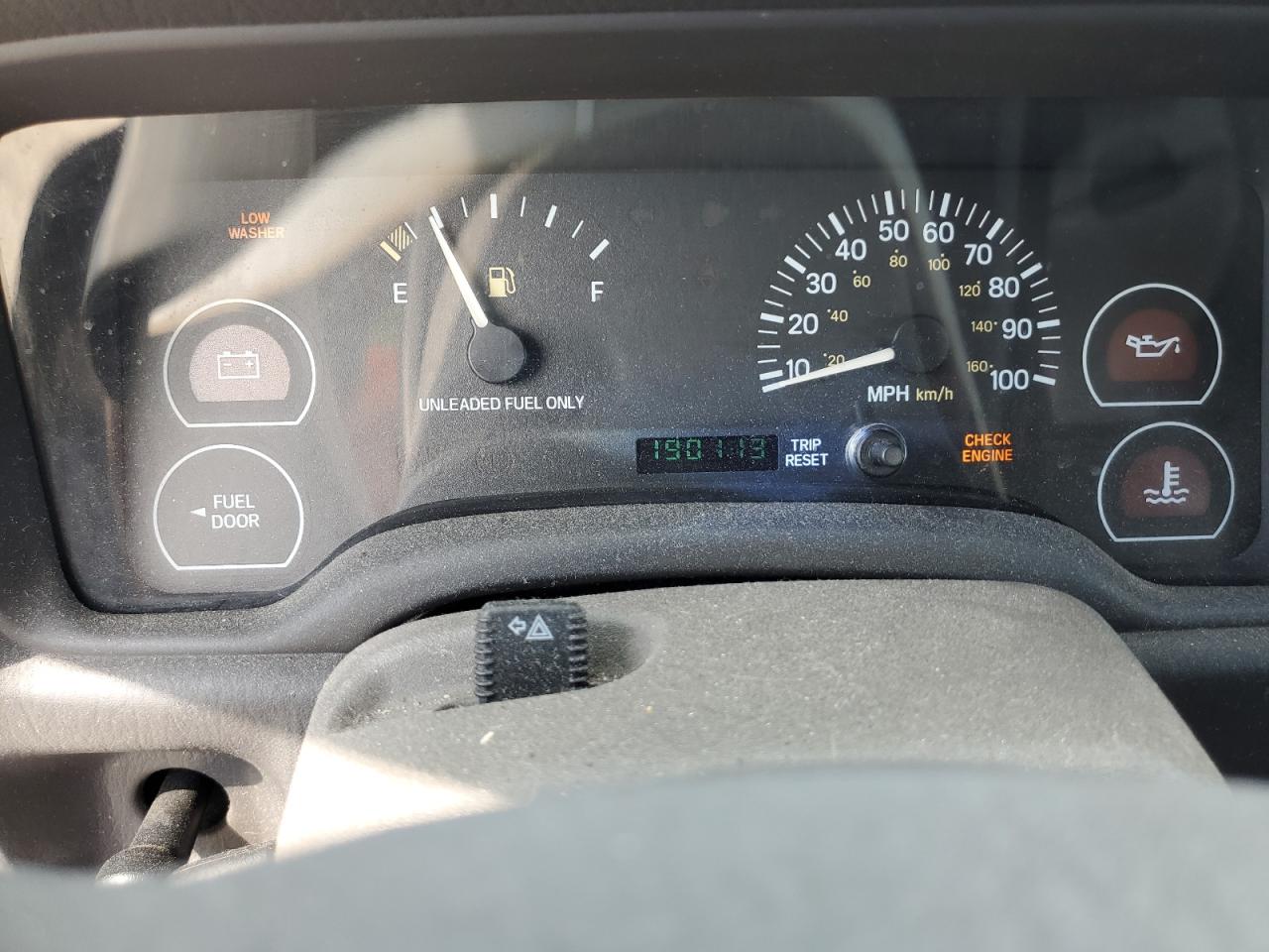 1997 Jeep Cherokee Se VIN: 1J4FT28S3VL587670 Lot: 81264105