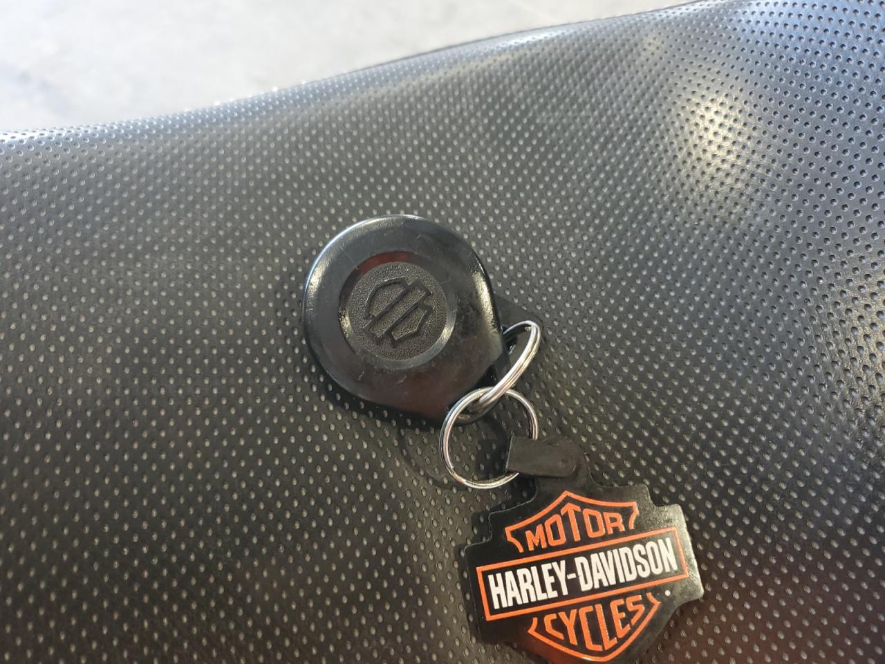 2016 Harley-Davidson Fxdf Dyna Fat Bob VIN: 1HD1GYM18GC306551 Lot: 84363805