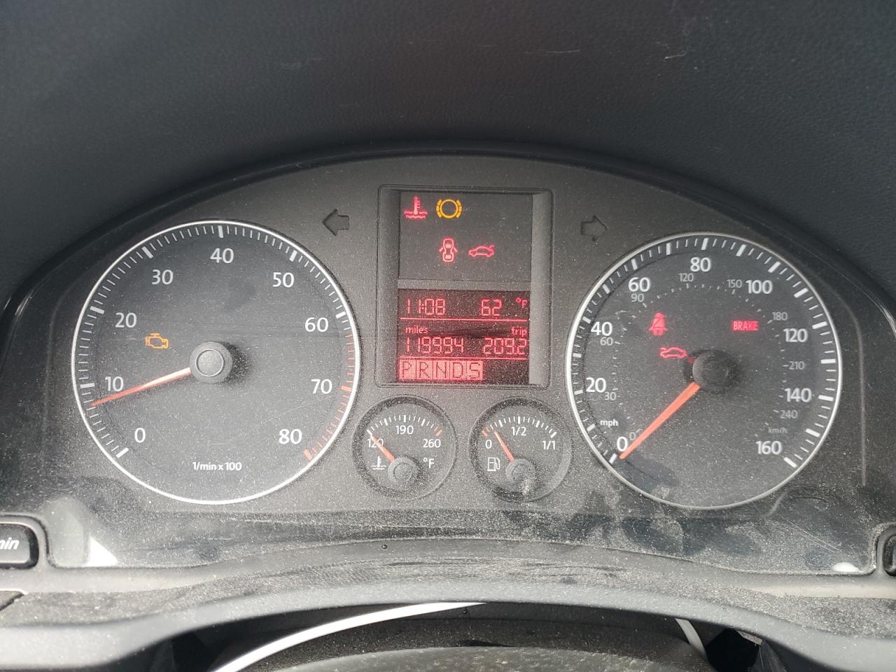 2008 Volkswagen Rabbit VIN: WVWDA71K58W012404 Lot: 71992835